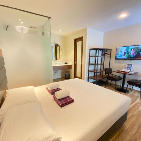 The Hub District Garden Suites Pasay Zewnętrze zdjęcie