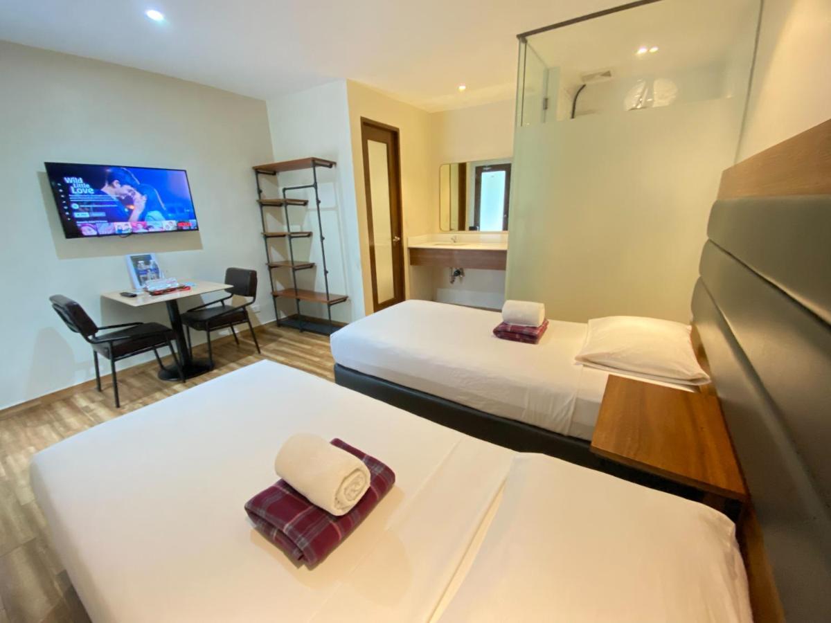 The Hub District Garden Suites Pasay Zewnętrze zdjęcie