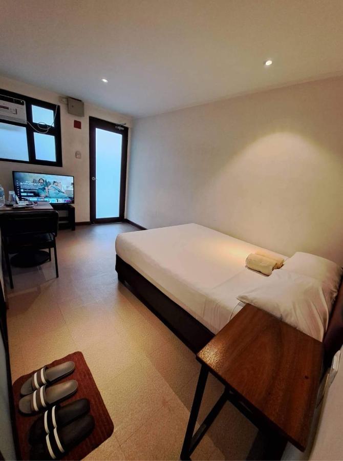 The Hub District Garden Suites Pasay Zewnętrze zdjęcie