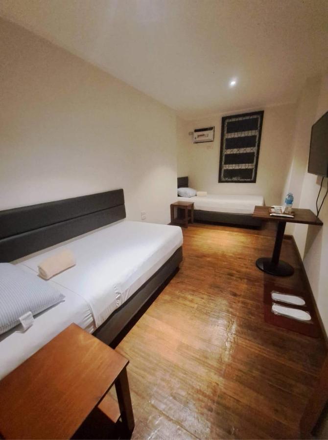 The Hub District Garden Suites Pasay Zewnętrze zdjęcie