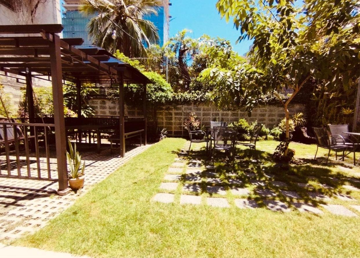 The Hub District Garden Suites Pasay Zewnętrze zdjęcie