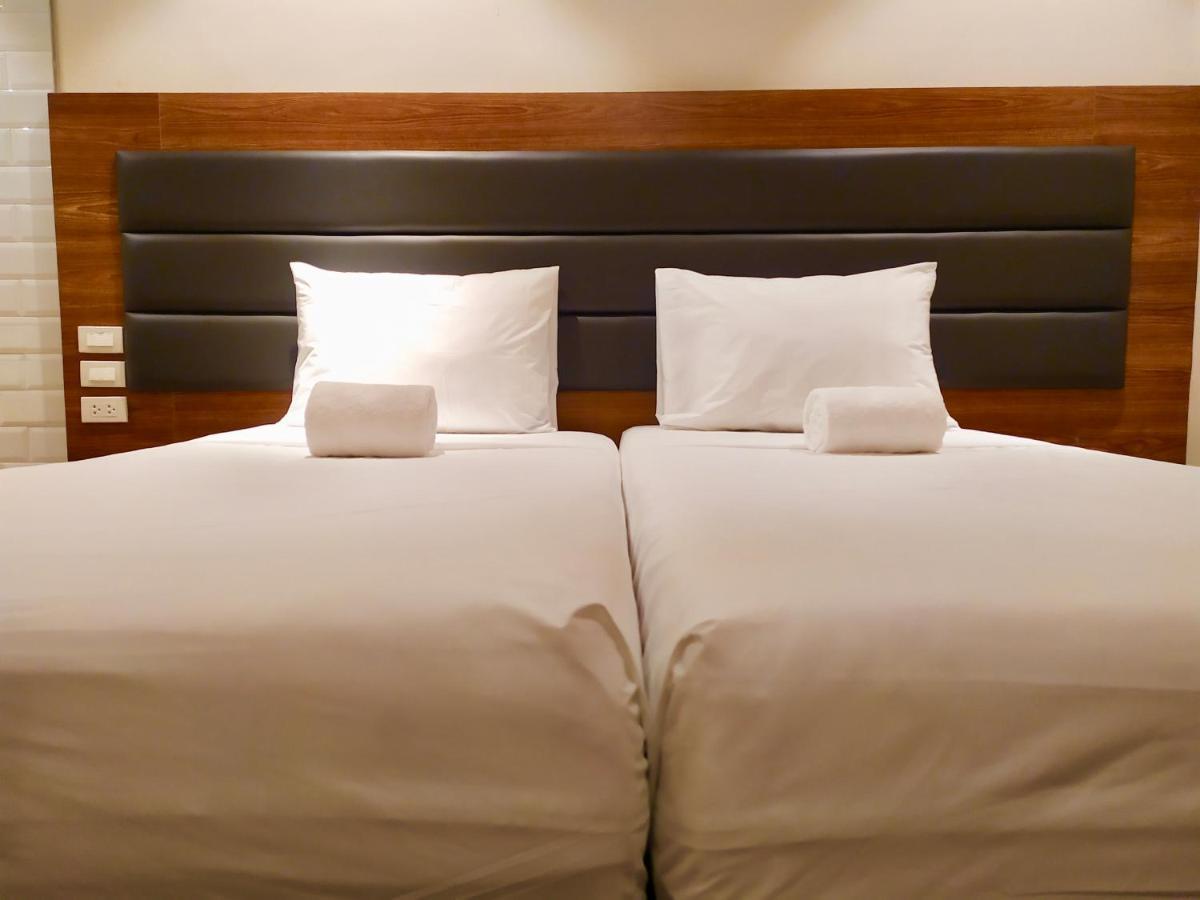 The Hub District Garden Suites Pasay Zewnętrze zdjęcie